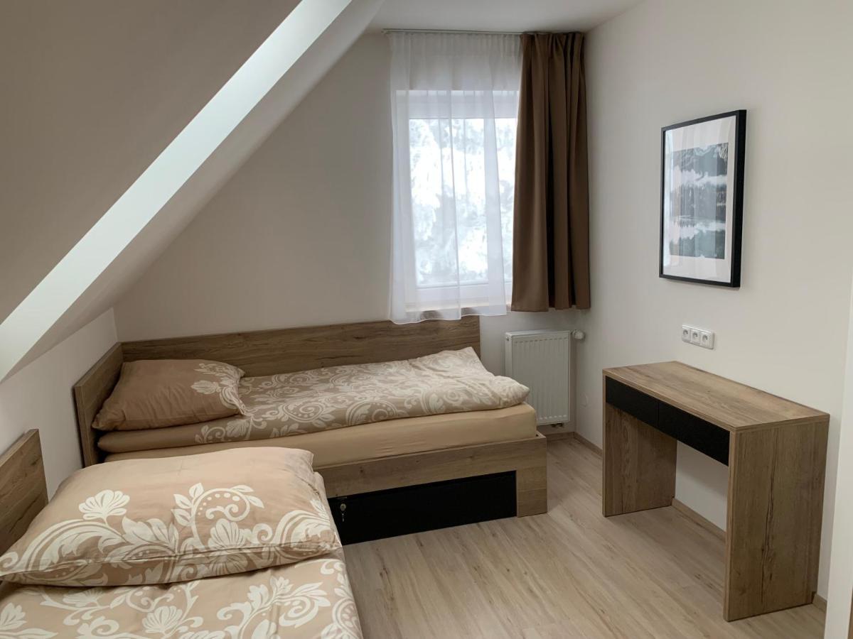 Chaty Pod Klinovcem Loucná pod Klínovcem Exterior foto